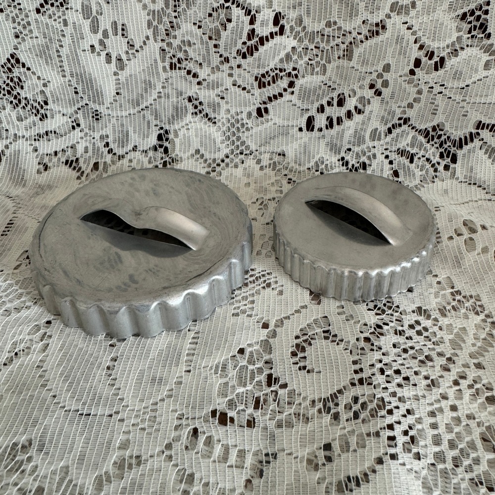 Vintage Aluminum Fluted Biscuit Cutters Set Scalloped Edge Bridge Handle Silver
